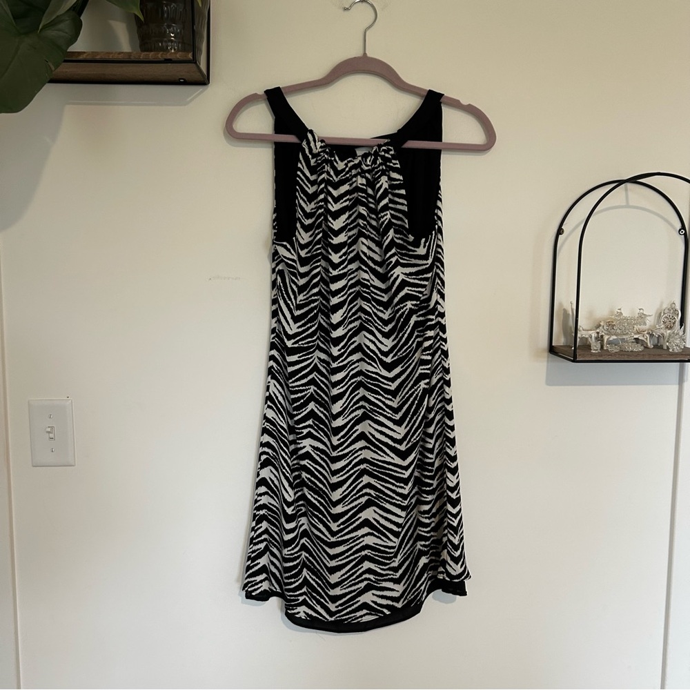 NWT White House Black Market Zebra Print Black White Reversible Mini Dress 6